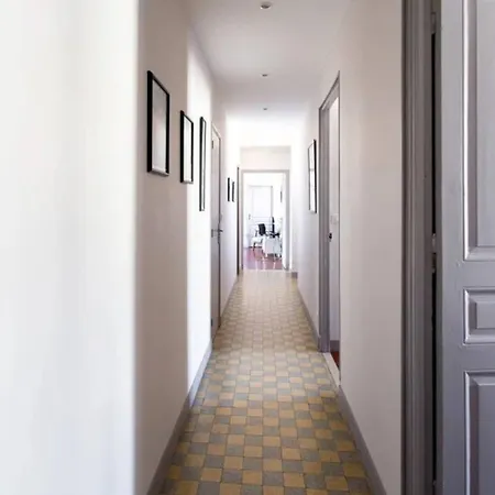 Pantheon- App Centre, 2 Ch, 2 Sdb , Classe 4 Etoiles Apartment *