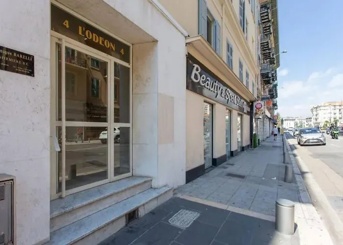 Pantheon- App Centre, 2 Ch, 2 Sdb , Classe 4 Etoiles Apartment