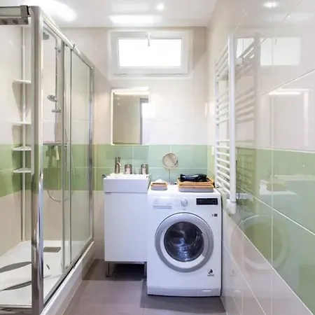 Pantheon- App Centre, 2 Ch, 2 Sdb , Classé 4 étoiles Appartement